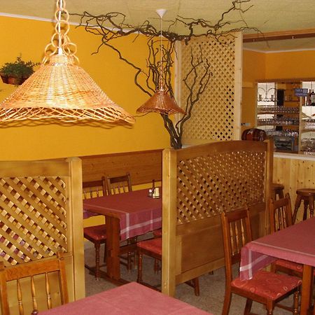 Kis-Duna Motel & Camping Mosonmagyaróvár Zewnętrze zdjęcie
