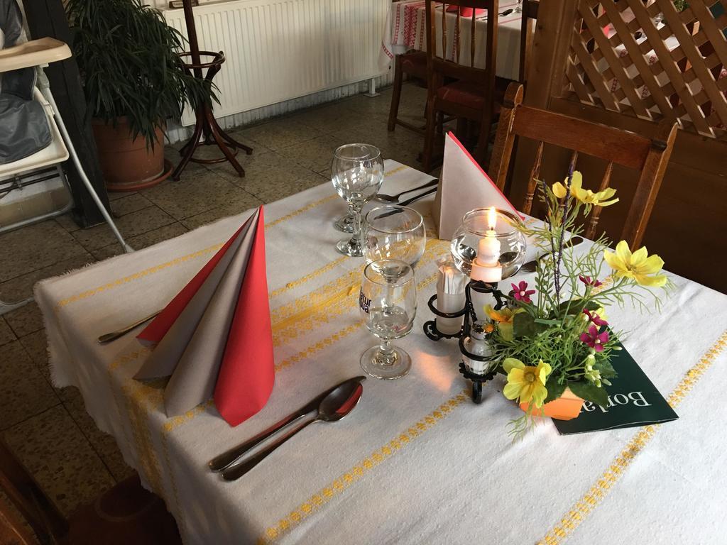 Kis-Duna Motel & Camping Mosonmagyaróvár Zewnętrze zdjęcie