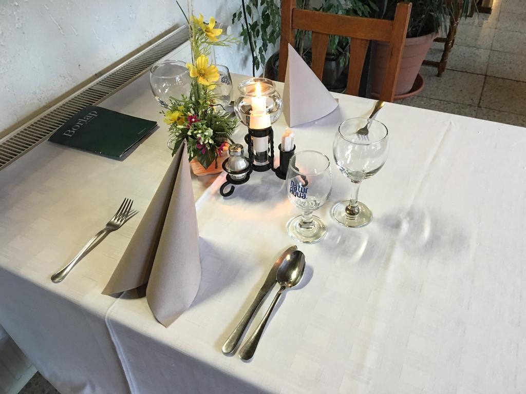 Kis-Duna Motel & Camping Mosonmagyaróvár Zewnętrze zdjęcie