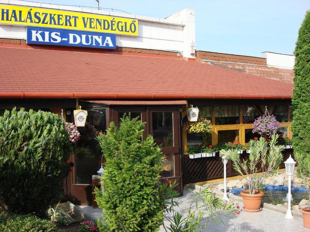 Kis-Duna Motel & Camping Mosonmagyaróvár Zewnętrze zdjęcie